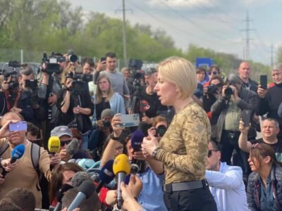 Ірина Верещук попросила політиків та ЗМІ утриматися від коментарів по евакуації з «Азовсталі»: йдеться про життя людей