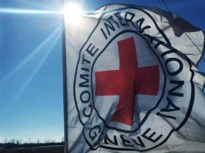Міжнародний Комітет Червоного Хреста передав перші листи додому від українських військовополонених