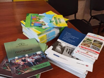 Мінреінтеграції передало навчальні матеріали щодо правил мінної безпеки до Гірської громади на Луганщині