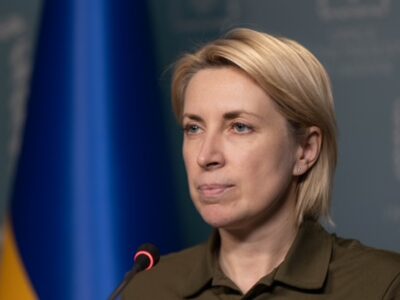 Ірина Верещук: «17 квітня ми не відкриваємо гуманітарні коридори, але докладаємо всіх зусиль, щоб вони запрацювали якнайшвидше”