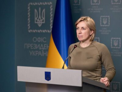 Ірина Верещук анонсувала план роботи гуманітарних коридорів на 23 березня. Погоджено 9 гуманітарних коридорів.