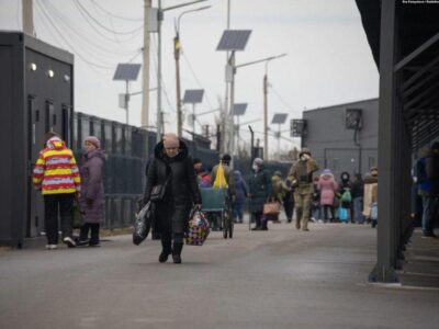 На КПВВ «Станиця Луганська» облаштовують сервісну зону