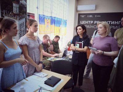In Zaporizhzhia, Iryna Vereshchuk checked the “I Am Veteran” service
